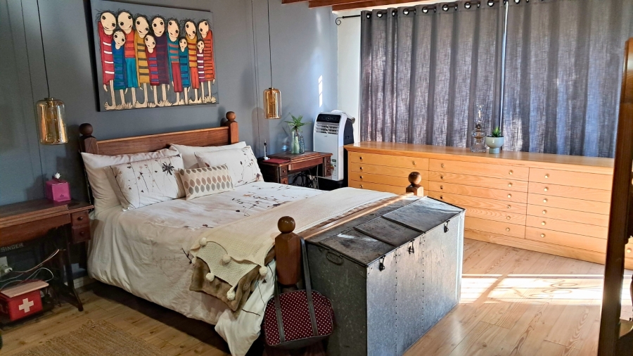 4 Bedroom Property for Sale in Hoogstede Western Cape